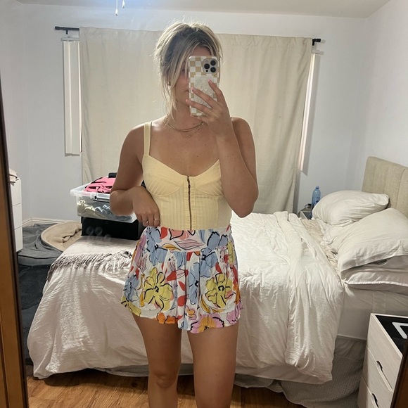 SALTY LEMON shorts - Picture 15 of 16